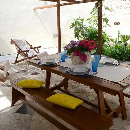 Old Town Secret Garden * Alghero