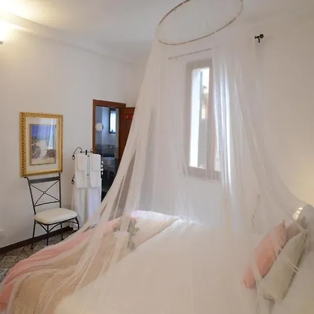 Old Town Secret Garden Alghero